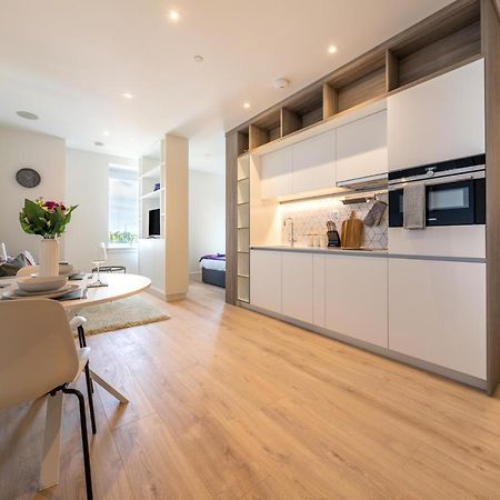 Cozy Apartments - Free Wifi And Parking Onsite Feltham ภายนอก รูปภาพ